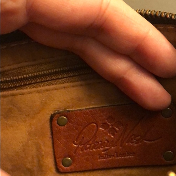 Patricia Nash leather wallet - Picture 3 of 3